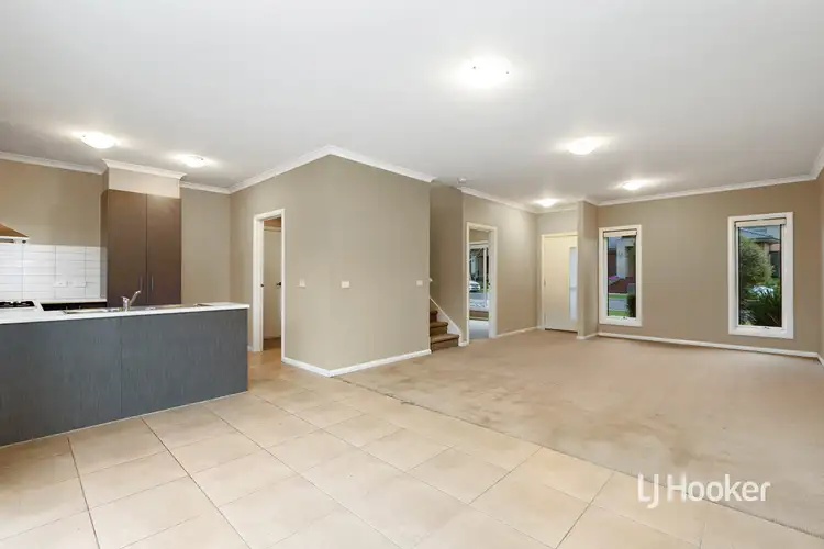 Fourth view of Homely townhouse listing, 9 Vali Road, Craigieburn VIC 3064
