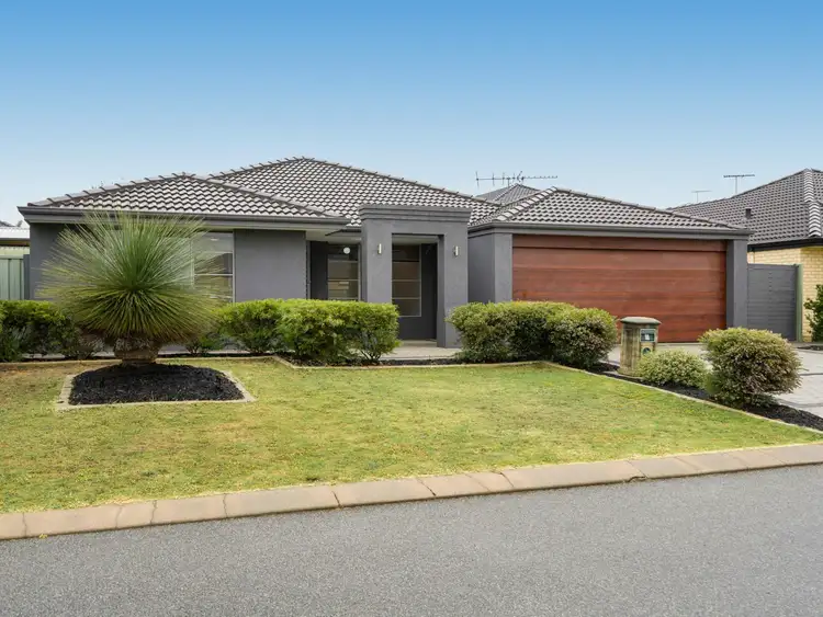 Second view of Homely house listing, 8 Eton Court, Parmelia WA 6167