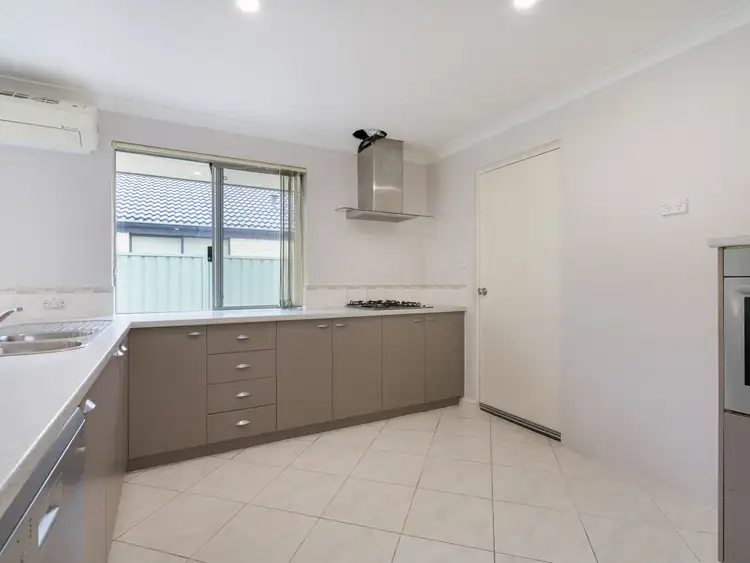 Seventh view of Homely house listing, 8 Eton Court, Parmelia WA 6167
