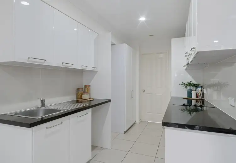 Fourth view of Homely townhouse listing, 2/1 Victoria Street, Fairfield QLD 4103