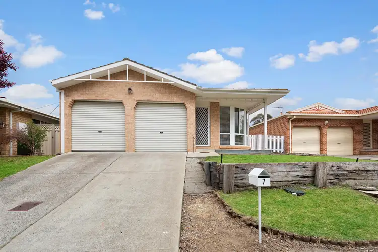 7 Gurrit Place, Ngunnawal ACT 2913