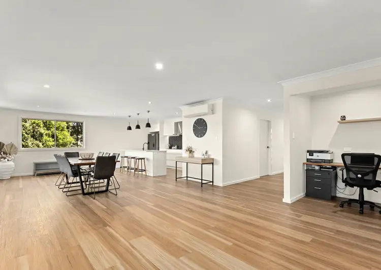 10 Winter Street, Tinonee NSW 2430