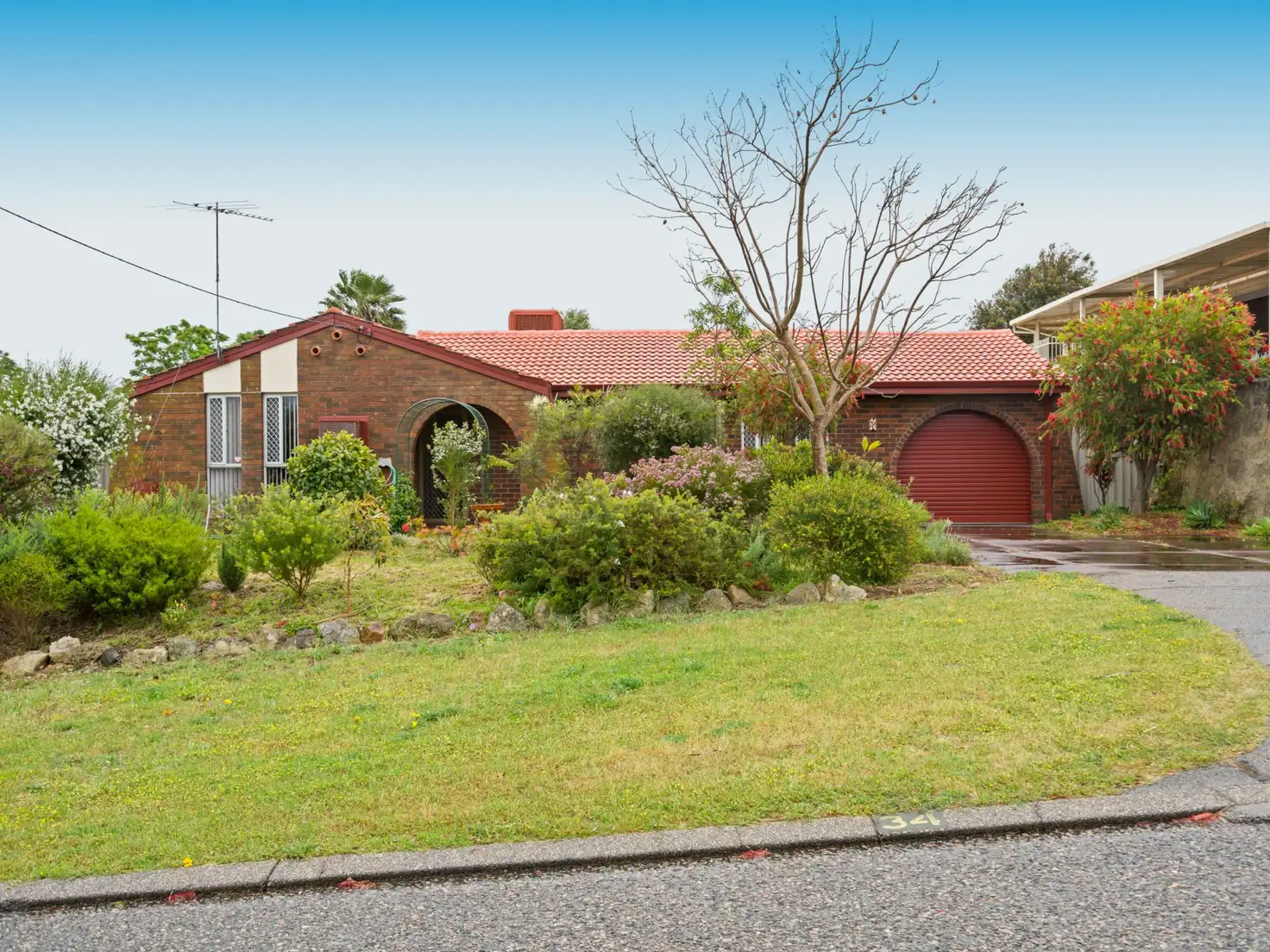 Main view of Homely house listing, 34 Mandfield Way, Parmelia WA 6167