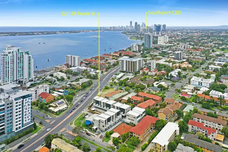 22/128 Frank Street, Labrador QLD 4215
