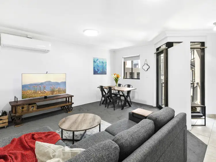 Main view of Homely unit listing, 2/91-93 Longueville Road, Lane Cove NSW 2066