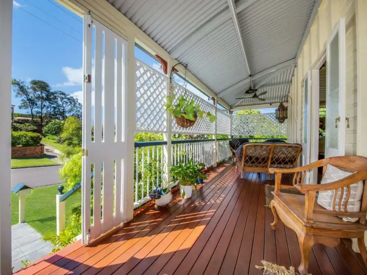 5 Yarroon Street, Gladstone Central QLD 4680