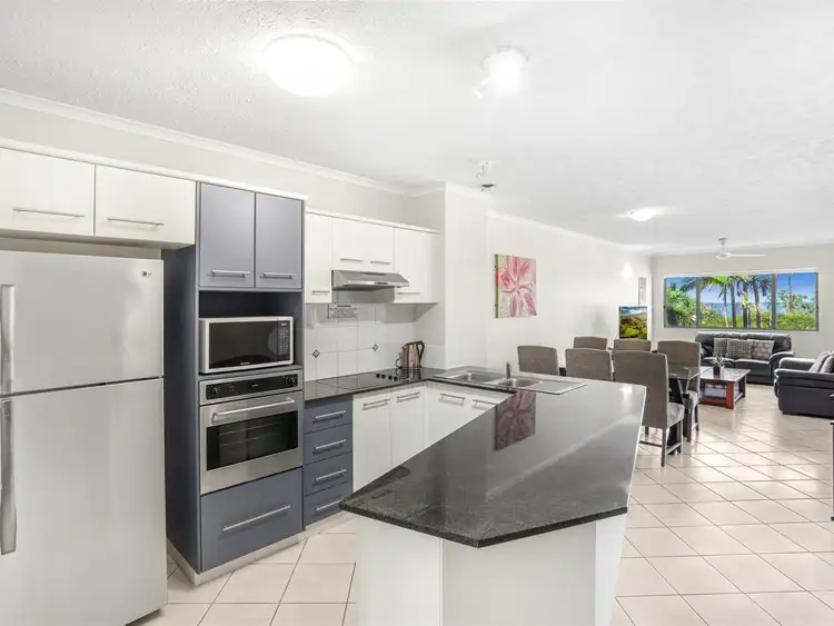 20/275-277 Esplanade, Cairns North QLD 4870