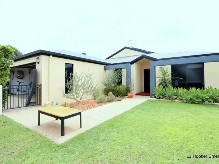 Second view of Homely house listing, 6 Haswell Street, Emerald QLD 4720