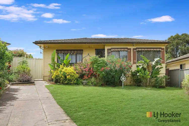5 Jasmine Place, Greystanes NSW 2145