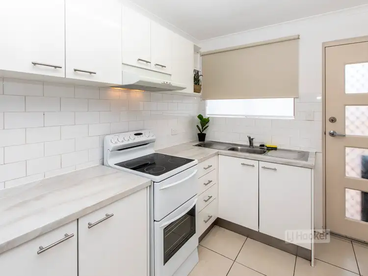Fifth view of Homely townhouse listing, 1/7 Cycad Place, Sadadeen NT 870