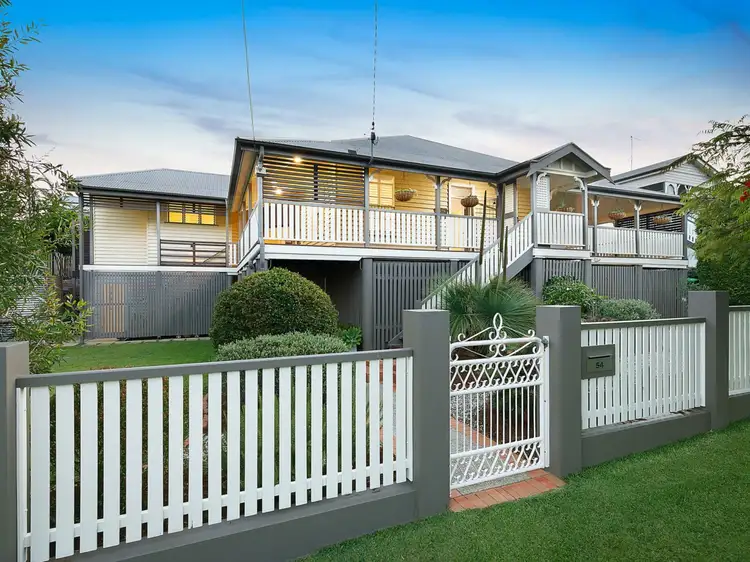 54 Beatrice Street, Hawthorne QLD 4171