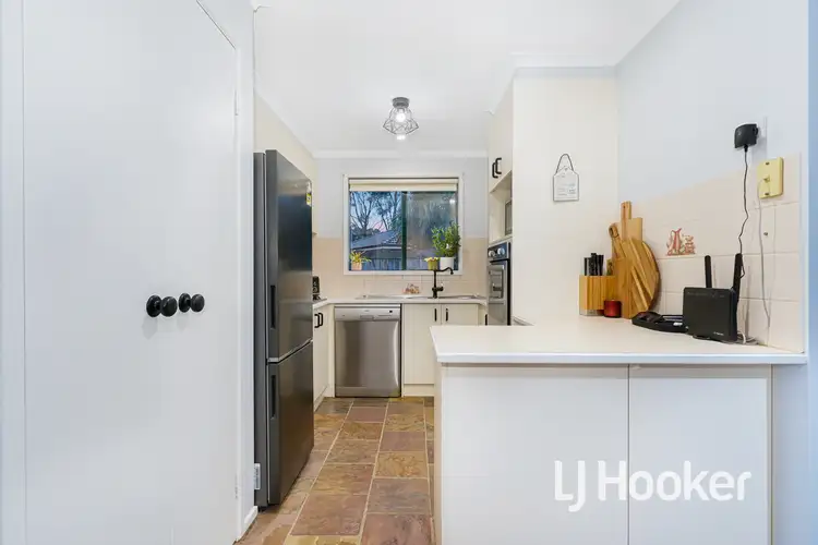 Sixth view of Homely house listing, 7 Rae Court, Pakenham VIC 3810