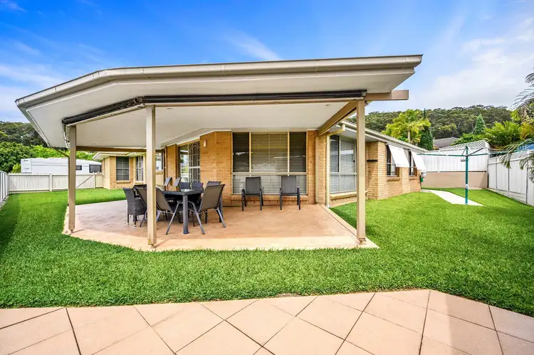 17 Pebble Beach Court, Belmont NSW 2280