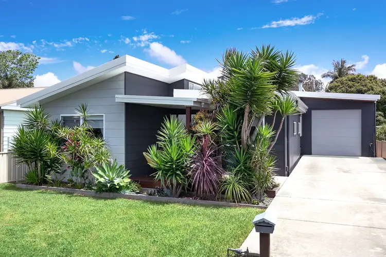 29 Docker Street, Marks Point NSW 2280