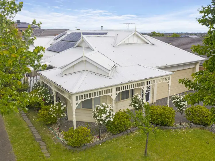 Second view of Homely house listing, 8 Barley Croft Lane, Craigieburn VIC 3064