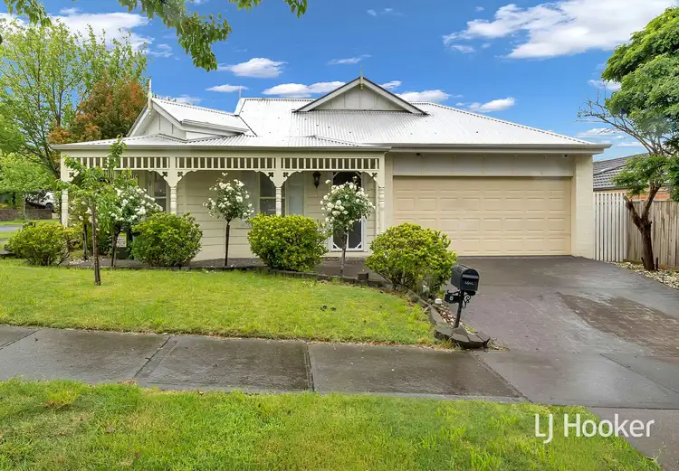 Third view of Homely house listing, 8 Barley Croft Lane, Craigieburn VIC 3064