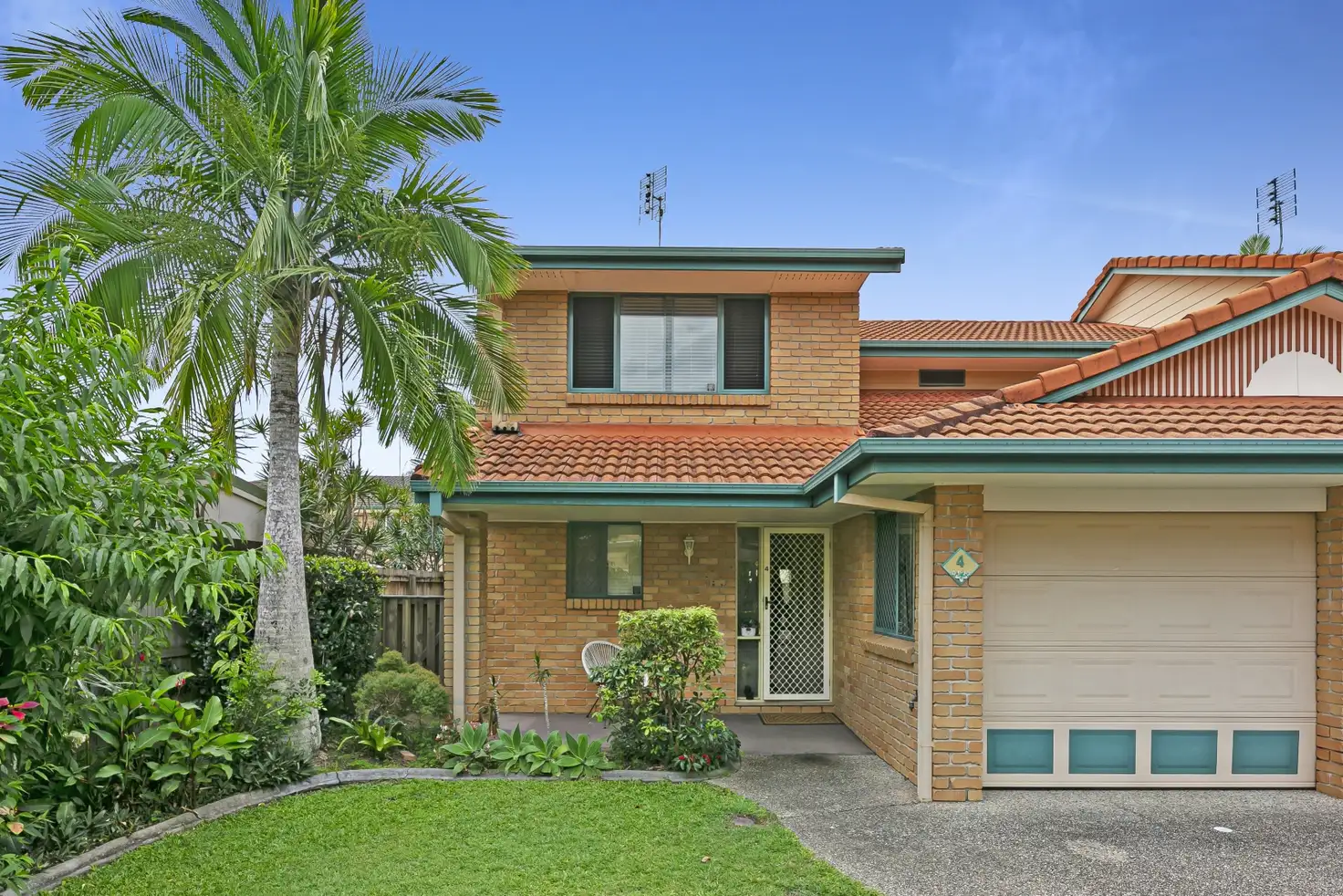 Main view of Homely townhouse listing, 4/15 Gordon Street, Labrador QLD 4215