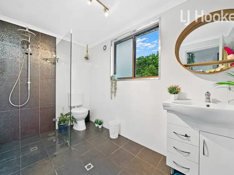 Sixth view of Homely house listing, 28 Knight St, Lansvale NSW 2166