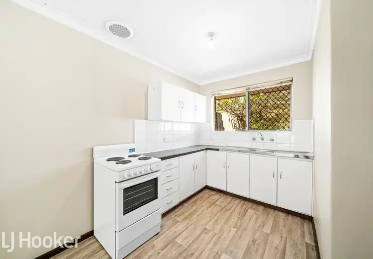Fifth view of Homely semi-detached listing, 2A Grantham Place, Carlisle WA 6101