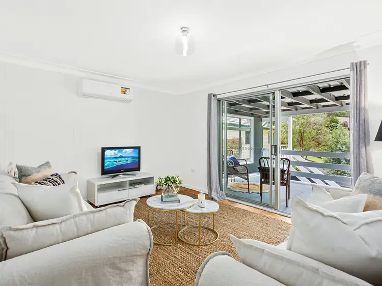 Fifth view of Homely house listing, 15 Shauna Crescent, Mount Keira NSW 2500