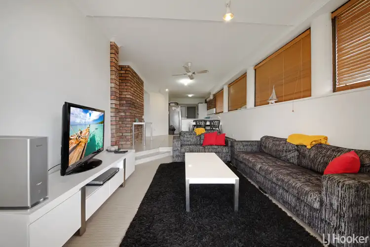 Fifth view of Homely unit listing, 1/10 Kerr Street, Meikleville Hill QLD 4703