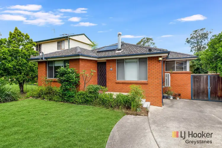8 Bayfield Road, Greystanes NSW 2145