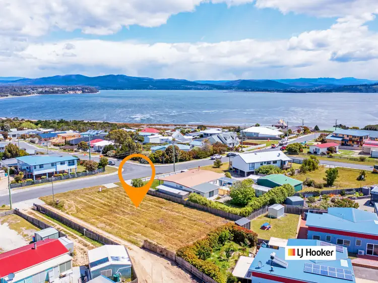 8 Akaroa Avenue, Akaroa TAS 7216