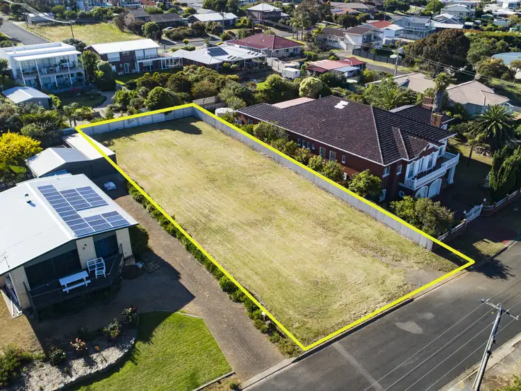 7 Rumbelow  Street, Encounter Bay SA 5211