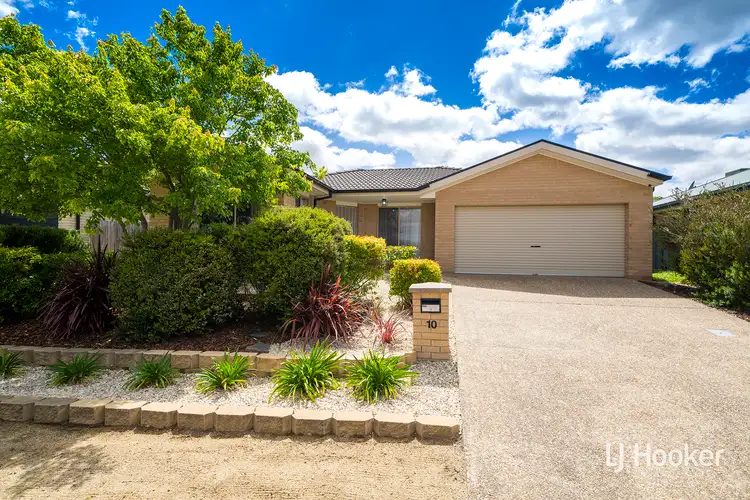 10 Courtneidge Street, Dunlop ACT 2615