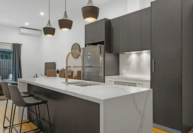 2/7 Bow Street, Yeerongpilly QLD 4105