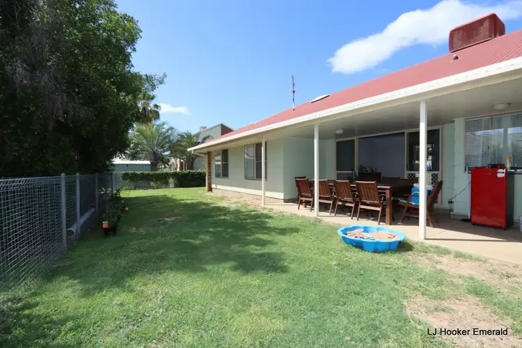 10 Vanessa Place, Emerald QLD 4720