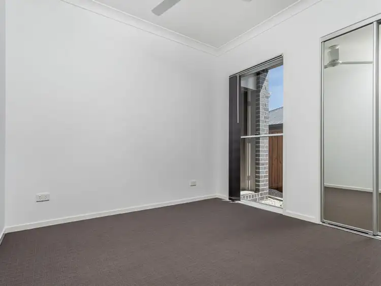 Fifth view of Homely semi-detached listing, 6 Mayfair Crescent, Kallangur QLD 4503