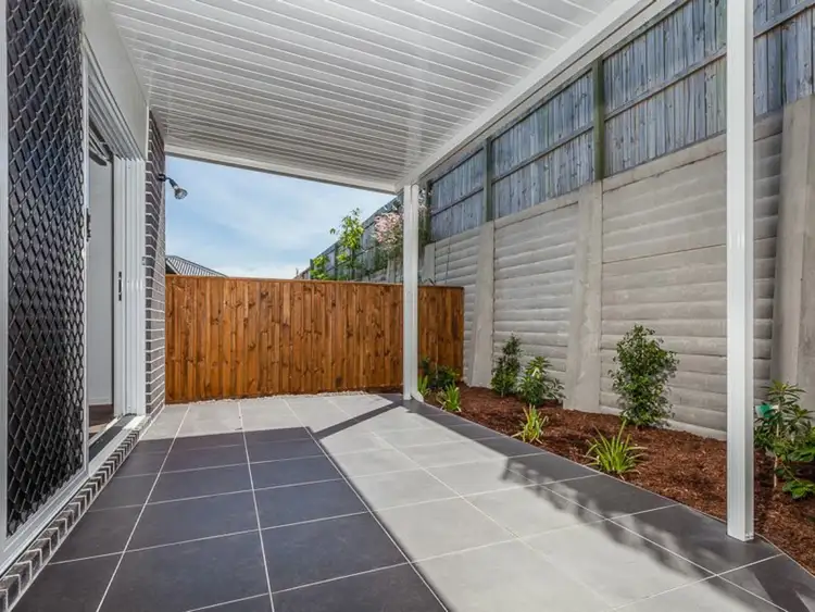 Sixth view of Homely semi-detached listing, 6 Mayfair Crescent, Kallangur QLD 4503