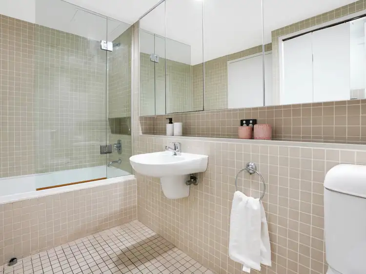 Fourth view of Homely unit listing, 302/18-20 Allen Street, Pyrmont NSW 2009