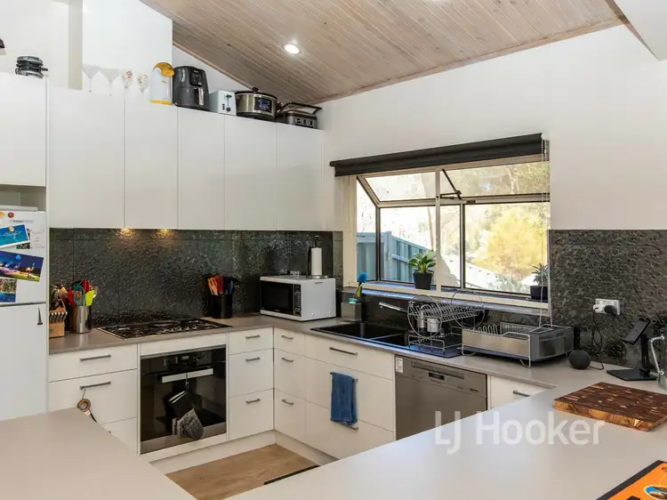 Fifth view of Homely semi-detached listing, 2/3 Terry Court, Araluen NT 870