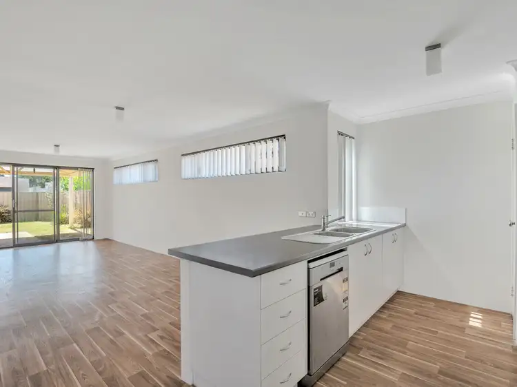 Sixth view of Homely house listing, 33 Silverline Bend, Bertram WA 6167