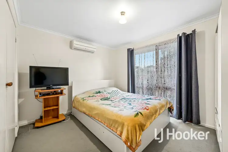 Fifth view of Homely house listing, 19 Elandra Way, Cranbourne West VIC 3977