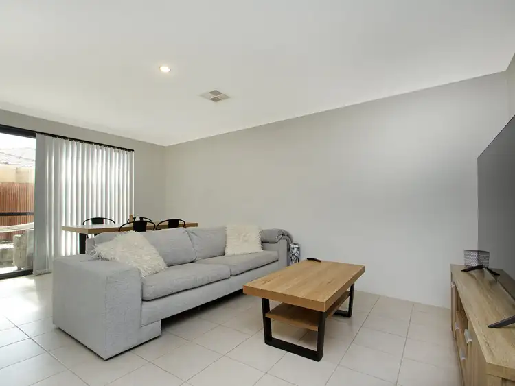 Fifth view of Homely villa listing, 6a Hertha Road, Innaloo WA 6018