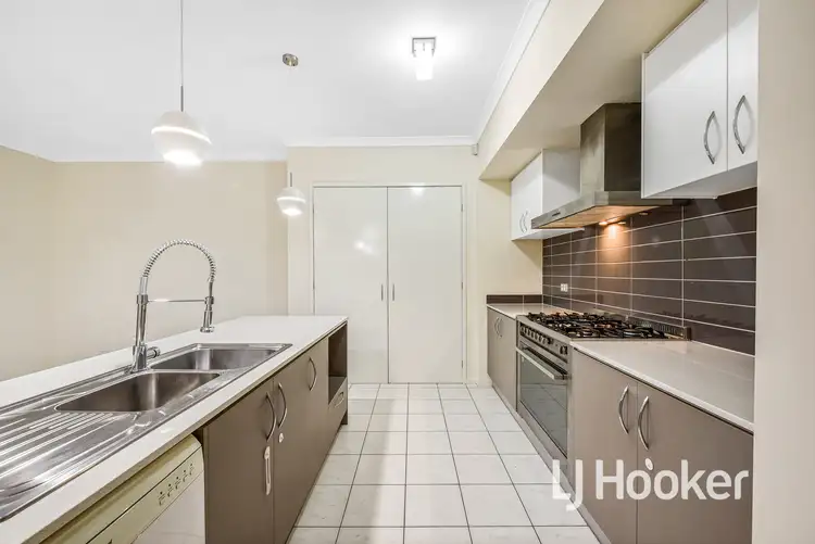 Fourth view of Homely house listing, 16 Sandpiper Close, Pakenham VIC 3810