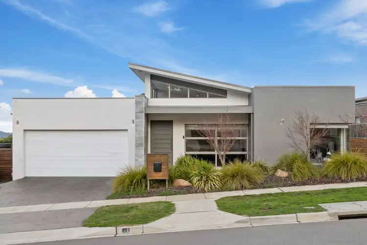 32 Edna Thompson Crescent, Casey ACT 2913
