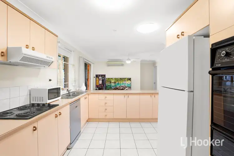 Second view of Homely house listing, 19 Merevale Place, Oakhurst NSW 2761