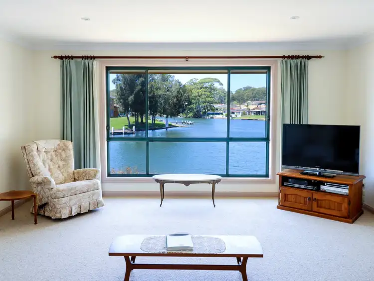 9 Plover Close, Sussex Inlet NSW 2540
