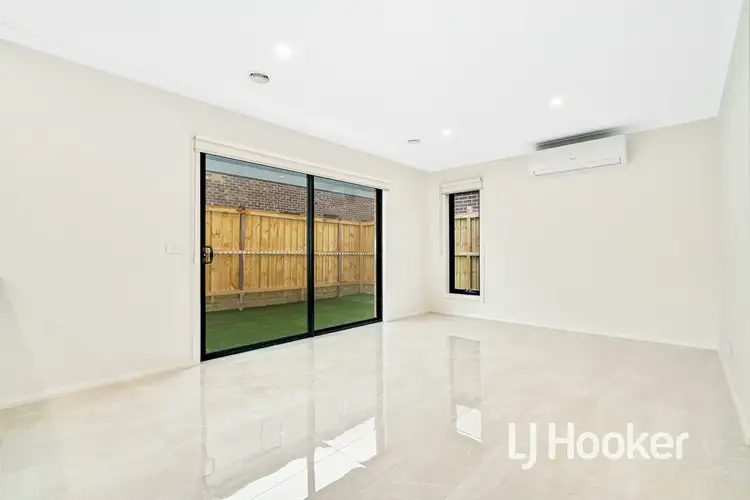 Fifth view of Homely house listing, 4 Yolen Street, Officer VIC 3809