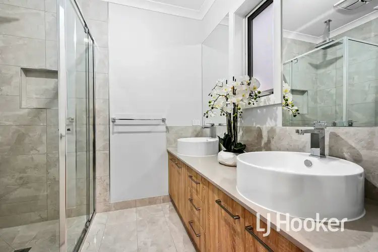 Fourth view of Homely house listing, 6 Hinneberg Street, Cranbourne VIC 3977