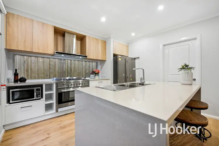 Fifth view of Homely house listing, 6 Hinneberg Street, Cranbourne VIC 3977