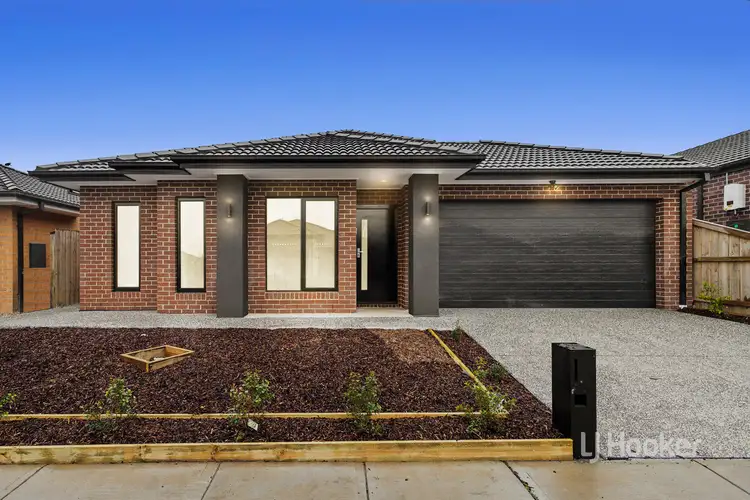 8 Trijena Aveune, Mickleham VIC 3064