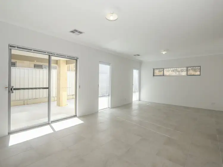 Fifth view of Homely unit listing, 92C Phoenix Road, Hamilton Hill WA 6163