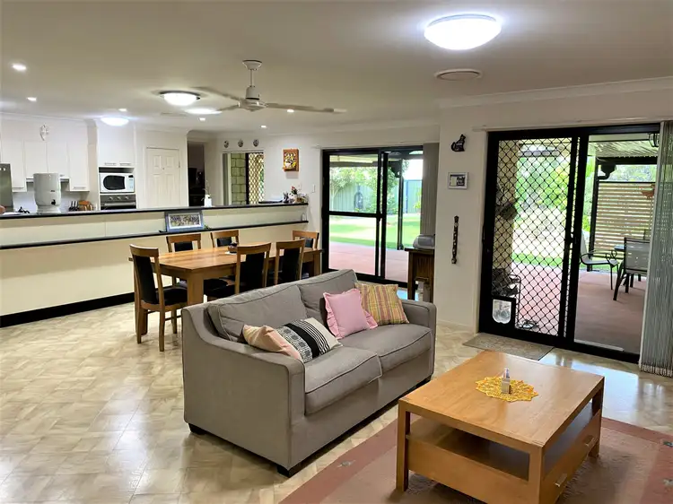 Fifth view of Homely house listing, 10 Steele Court, Kingaroy QLD 4610
