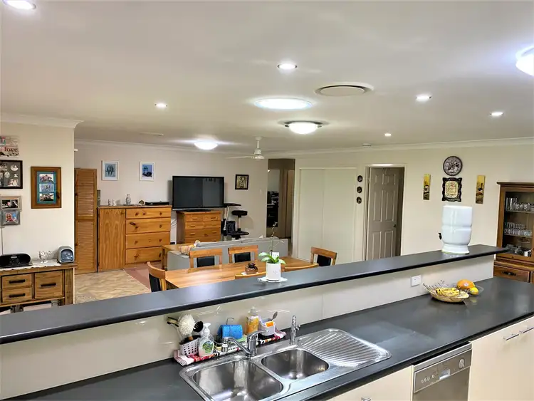 Sixth view of Homely house listing, 10 Steele Court, Kingaroy QLD 4610