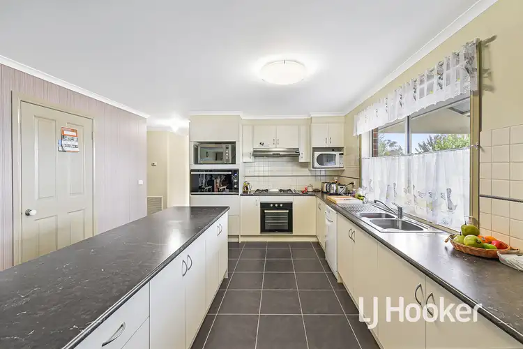 Third view of Homely house listing, 15 Shetland Court, Pakenham VIC 3810